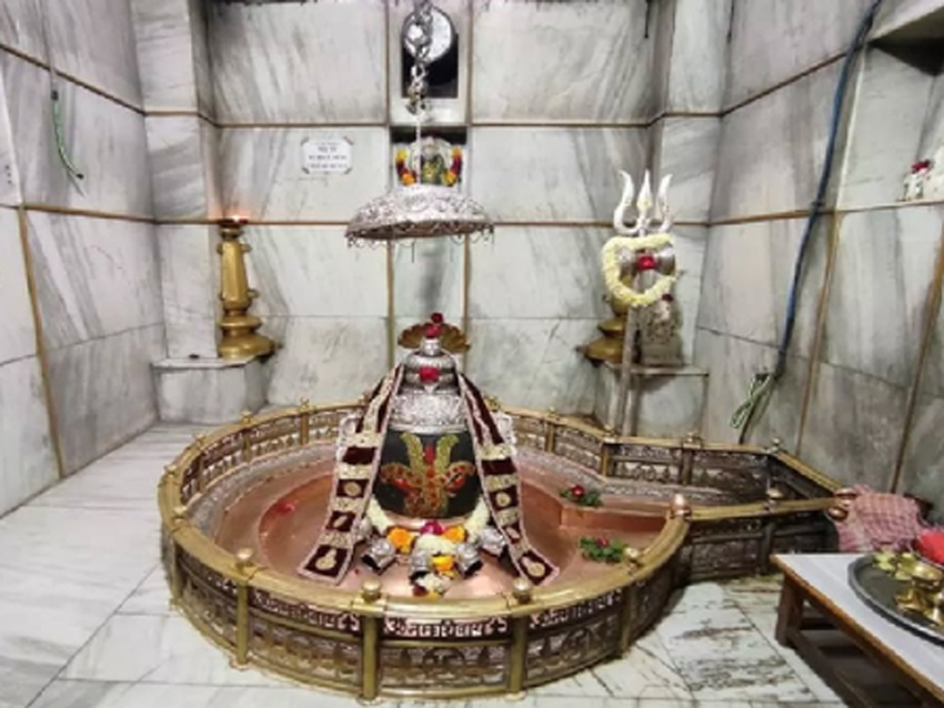 उज्जैन में मौजूद हैं बाबा महाकाल का वृद्ध स्वरूप, इनके दर्शन के बिना अधूरी है धार्मिक यात्रा