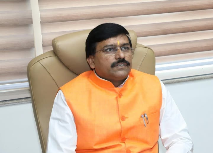 मंत्री लोधी ने अधिकारियों को दिए निर्देश, कहा- आध्यात्मिक धरोहर का संरक्षण सरकार की प्राथमिकता