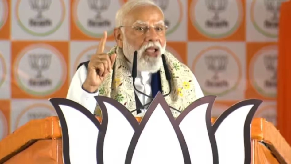 पीएम मोदी ने दीदी पर किया तीखा प्रहार, कहा- मई के बाद निर्मम सरकार का जाना तय