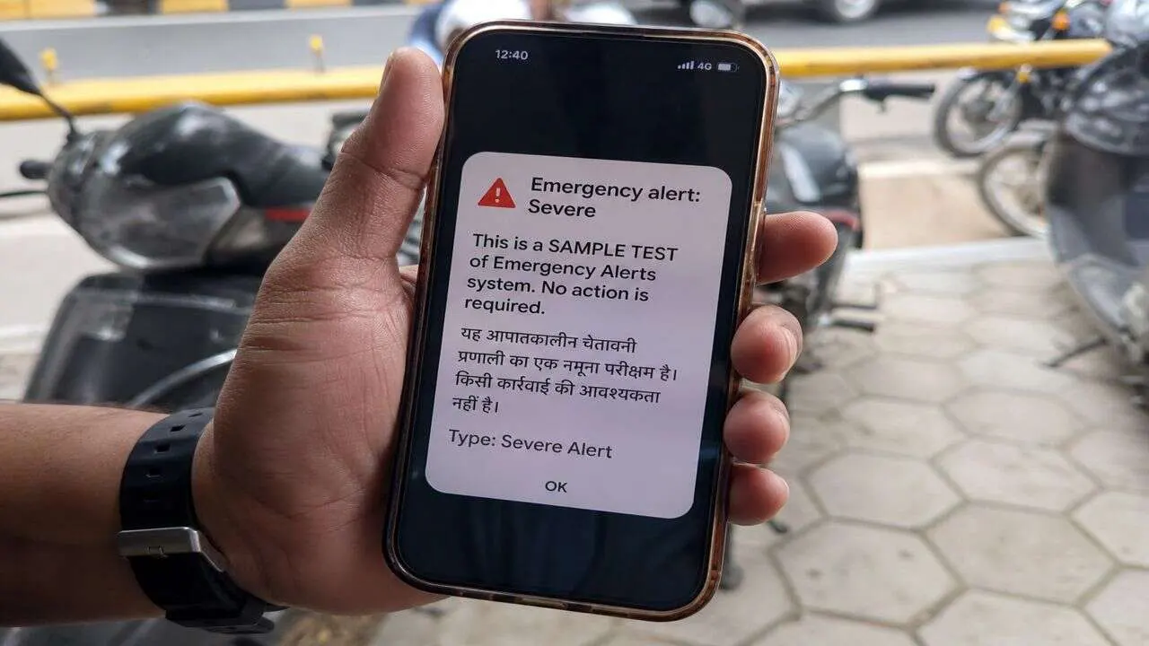 भारत सरकार ने नया मोबाइल-आधारित इमरजेंसी अलर्ट सिस्टम टेस्ट किया, जानिए सरकार क्यों भेज रही है यह मैसेज