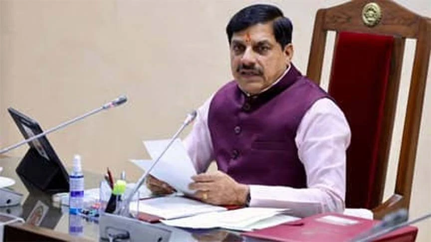 सीएम मोहन की अपील, 18 वर्ष पूर्ण करने वाले वोटर लिस्ट में दर्ज कराएं नाम