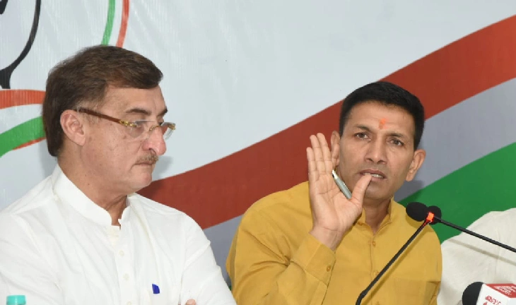 जबलपुर बनाम इंदौर प्रेम में आमने-सामने हुए दो दिग्गज, तन्खा के पोस्ट से चढ़ा सियासी पारा