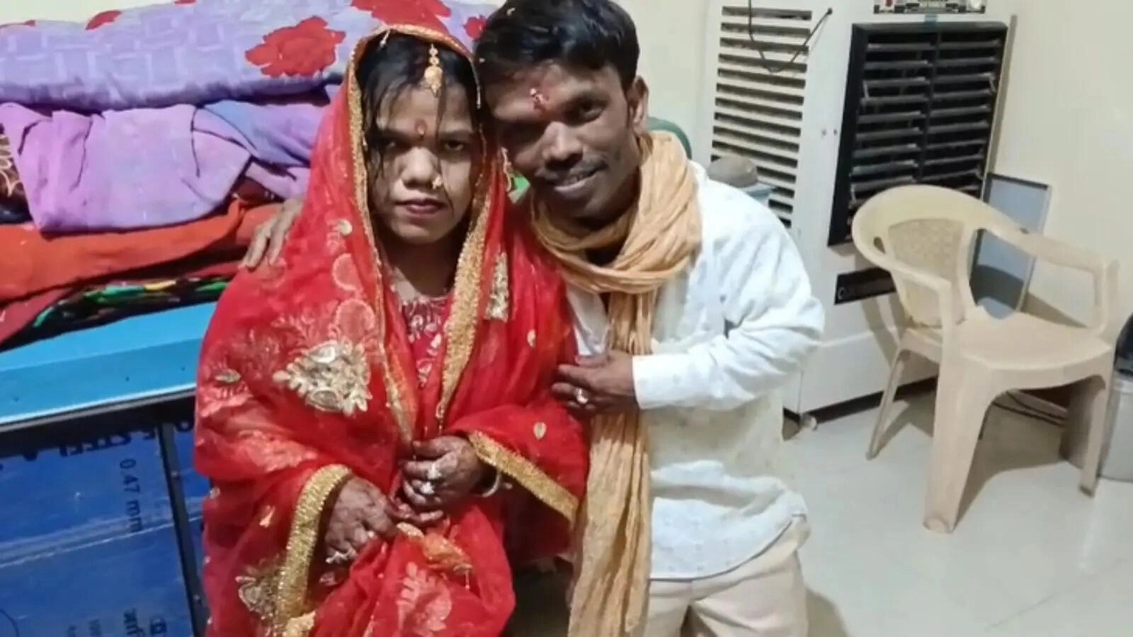 3 फीट कद के मुकेश कुशवाह को सोशल मीडिया से मिला जीवनसाथी,लिए सात फेरे