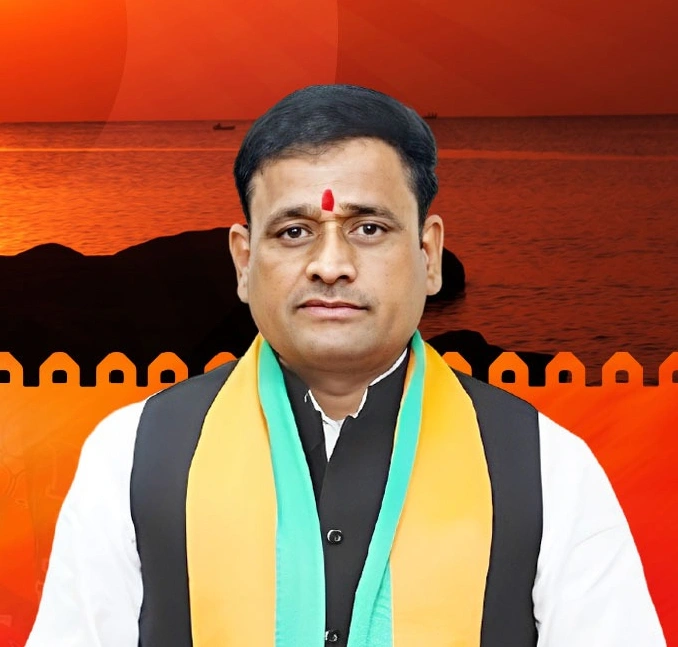 भाजपा ने आशुतोष पर लगाया दांव, नरोत्तम की उम्मीदों को झटका, संगठन के भरोसे मैदान में उतरे तिवारी