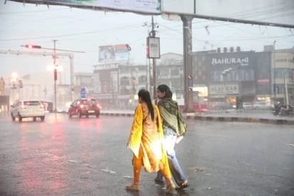 21 जून को बारिश का अलर्ट, कई जिलों में गरज-चमक और तेज हवाओं की संभावना