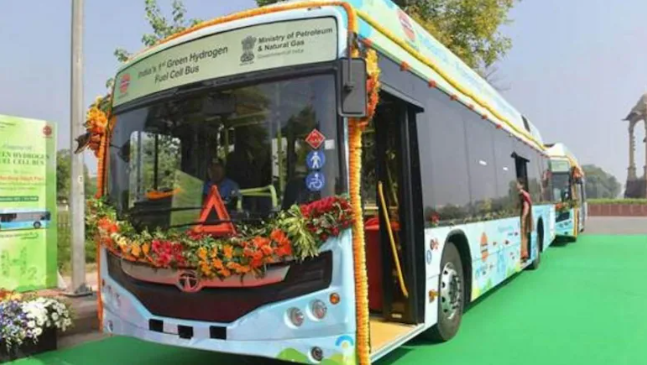 दिल्ली मेट्रो ने शुरू की पहली हाइड्रोजन शटल बस सर्विस
