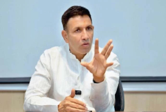 जीतू ने बड़े आंदोलन को किया ऐलान, बोले- ईसी पर दर्ज हो देशद्रोह का मामला