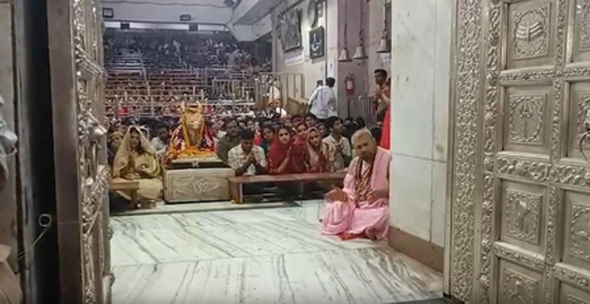 दिव्य भस्म आरती में शामिल हुईं हरियाणवी कलाकार प्रांजल दहिया, गणेश स्वरूप में सजे बाबा महाकाल