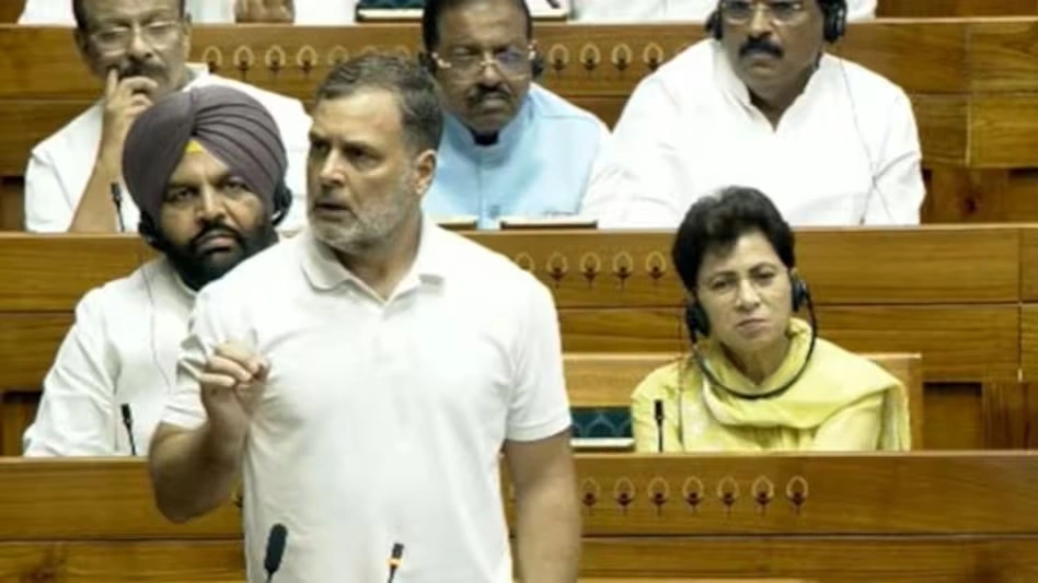 नीट पेपर लीक पर सरकार पर जमकर बरसे कांग्रेस नेता, अंधभक्त शब्द का भी किया इस्तेमाल