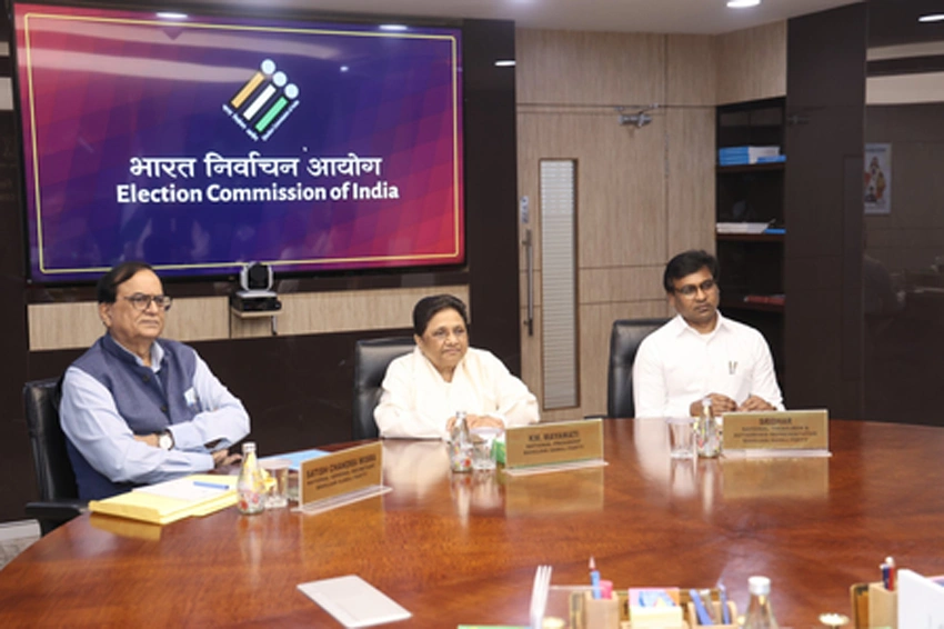 ब्राम्हणों को साधने सतीश चन्द्र मिश्र को सौंपी बड़ी जिम्मेदारी, विरोधी दलों पर साधा निशाना