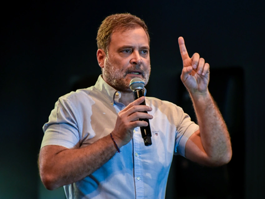 नागपुर के छात्र को मिला विदेश का परीक्षा केन्द्र, राहुल ने सरकार पर निकाली भड़ास, कहा-छात्रों के धैर्य की हो रही परीक्षा