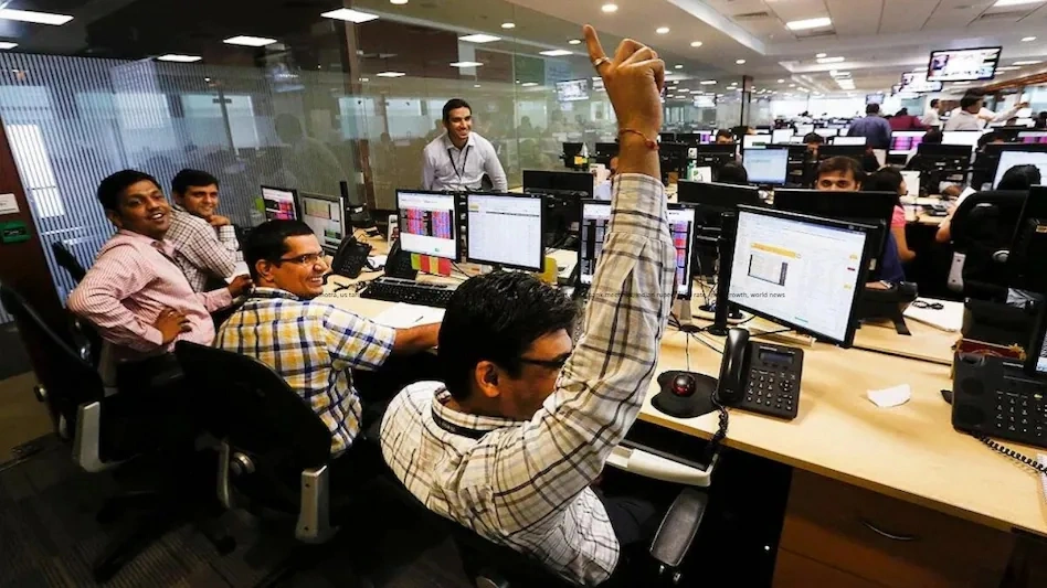 सेंसेक्स बना रॉकेट, निफ्टी ने भी लगाई लंबी छलांग, निवेशकों की बल्ले-बल्ले, बैंकिंग और आईटी समेत कई बड़े शेयरों में तेजी