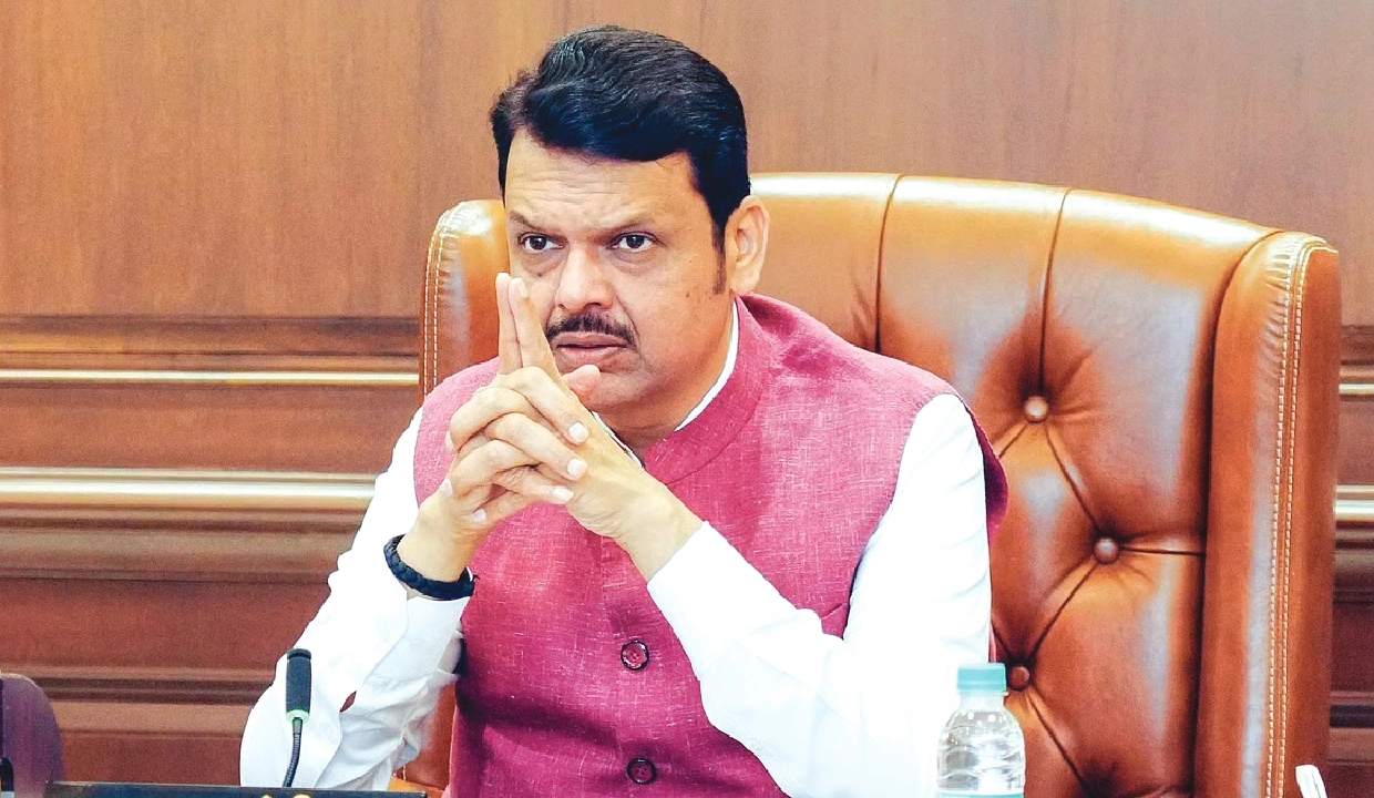 सीएम फडणवीस ने आयुक्त को दी खुली छूट, कहा- बर्दाश्त नहीं जनता की जान से खिलवाड़