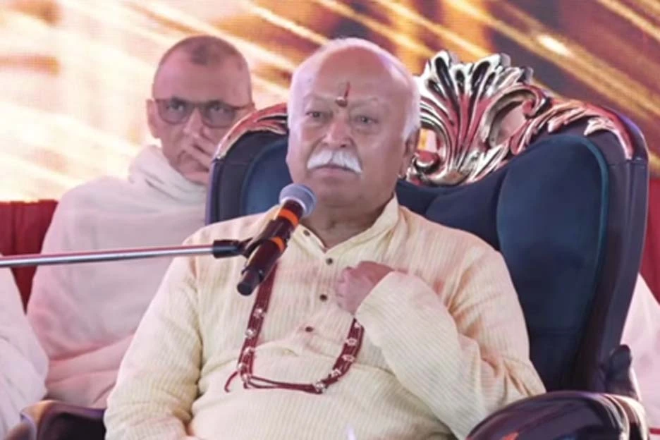 संघ प्रमुख का बड़ा संदेश, समर्पण को बताया जीवन का उद्देश्य