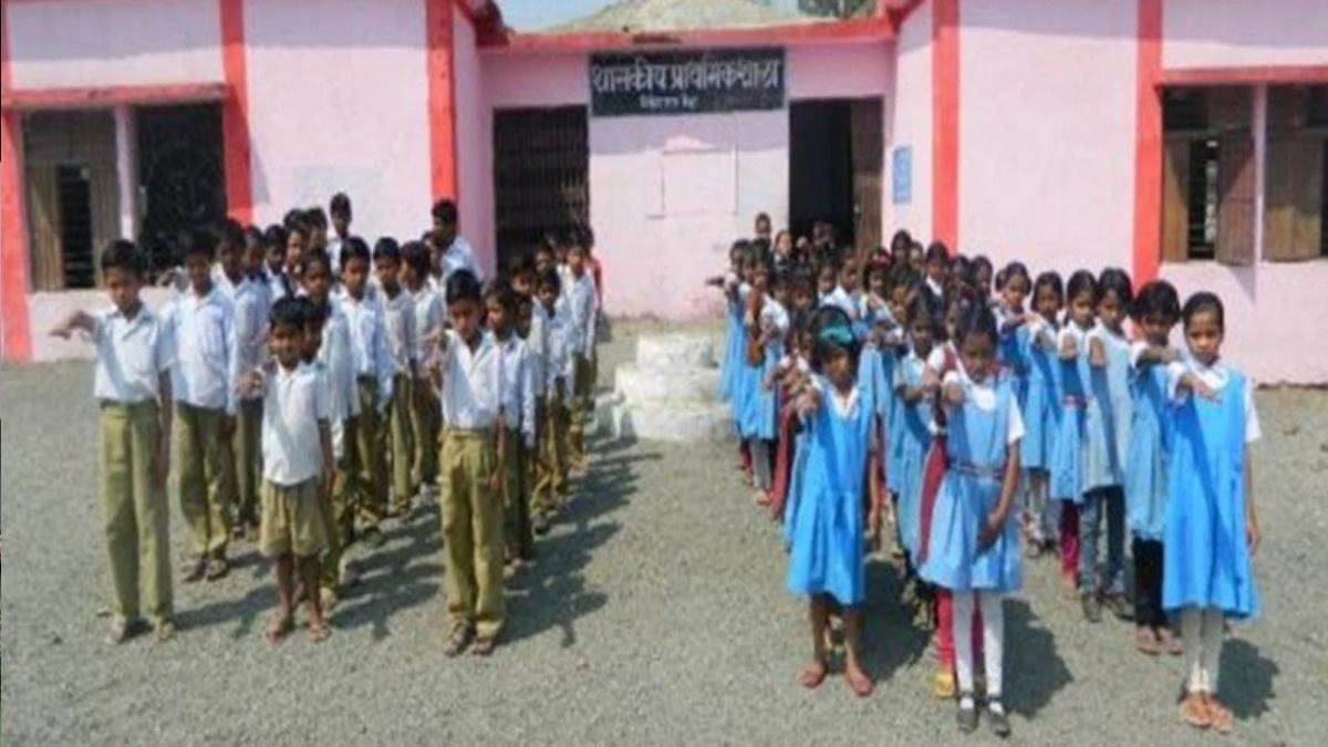 MP के 1895 स्कूलों में एक भी शिक्षक नहीं,प्राइमरी स्कूलों की हालत सबसे ज्यादा खराब,80% सहायक प्राध्यापक पद खाली