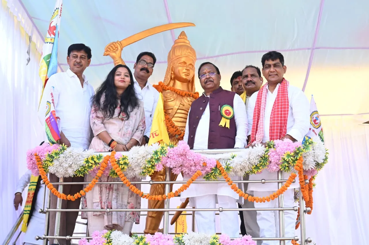 कृषि मंत्री रामविचार नेताम हुए शामिल