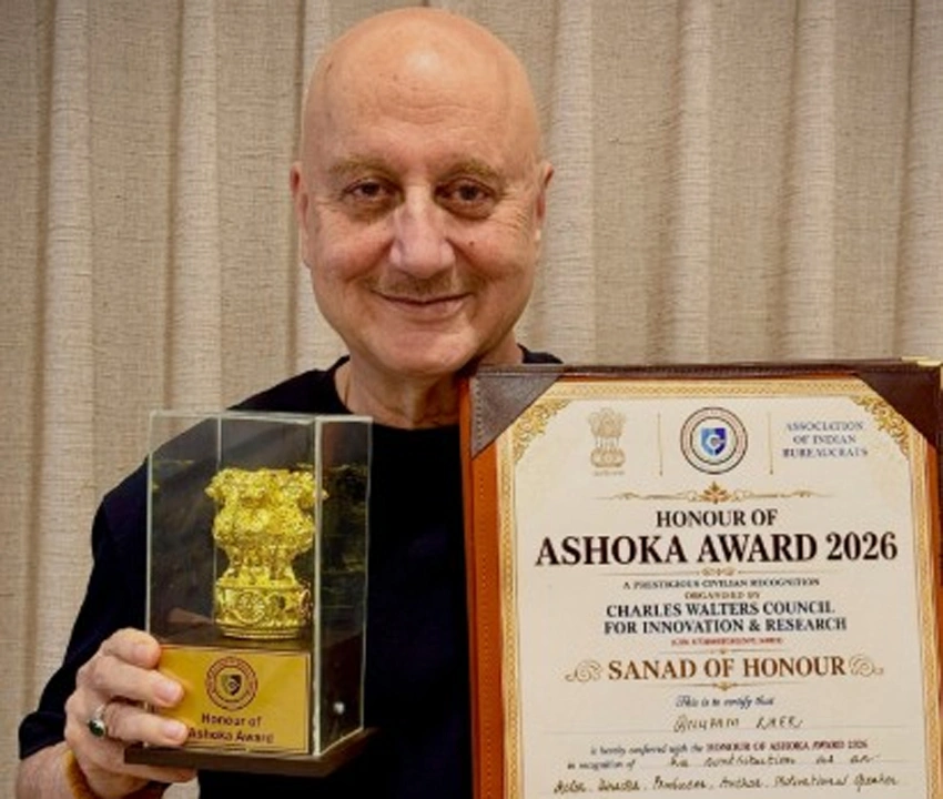 ‘हॉनर ऑफ अशोक अवॉर्ड 2026’ से नवाजे अभिनेता,  सोशल मीडिया पर साझा की खुशी, बोले- हर सम्मान केवल उपलब्धि नहीं, बल्कि...