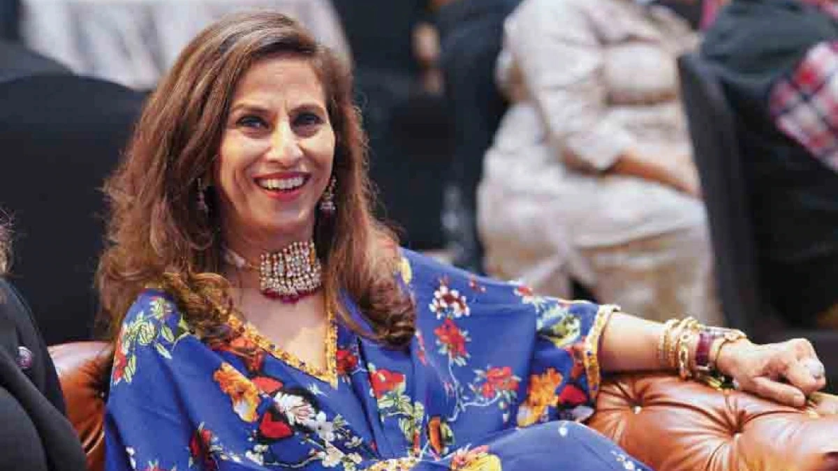 दीदी की करारी हार पर शोभा डे ने ऐसे कसा तंज