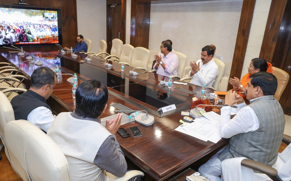 सीएम मोहन ने हर खेत तक पानी पहुंचाने का किया ऐलान, चौपाल लगाकर अधिकारी दिलाएंगे योजनाओं का लाभ
