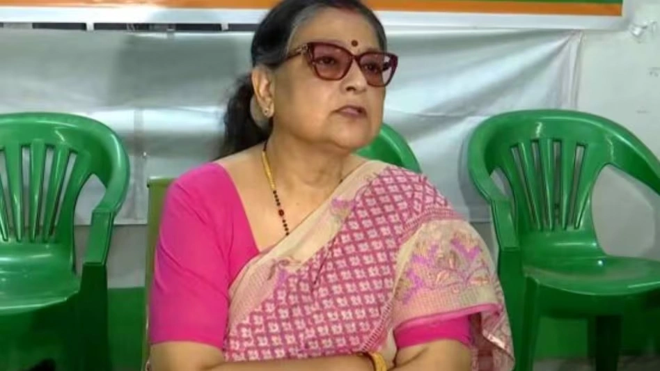 सांसद काकोली घोष ने दिया इस्तीफा, नेतृत्व के सामने खड़ी की नई चुनौती