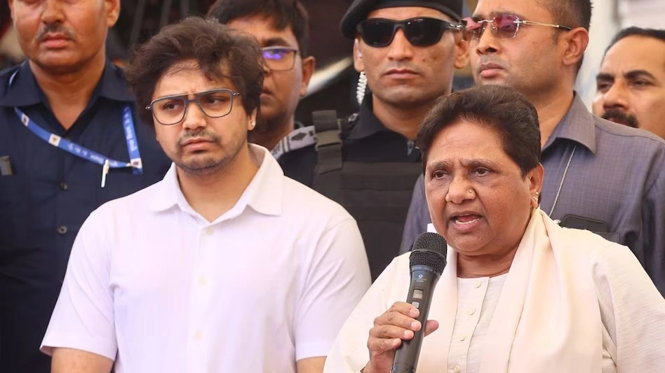 राष्ट्रीय कोआर्डिनेटर पद से हटाए जाने के बाद बदला X बायो; मायावती के निर्देश से बढ़ी सियासी हलचल