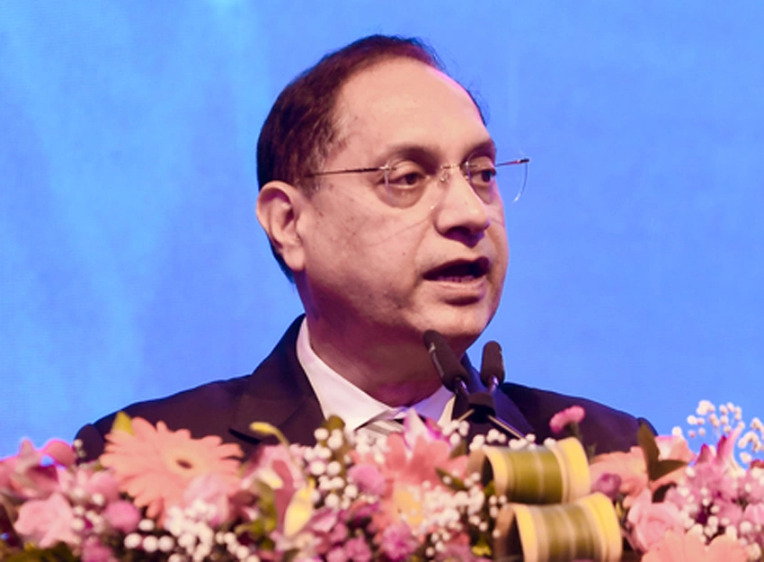 सेबी चीफ ने संस्थाओं को चेताया, तुहिन कांत बोले- तकनीक अपनाइए, लेकिन जवाबदेही से कोई समझौता नहीं