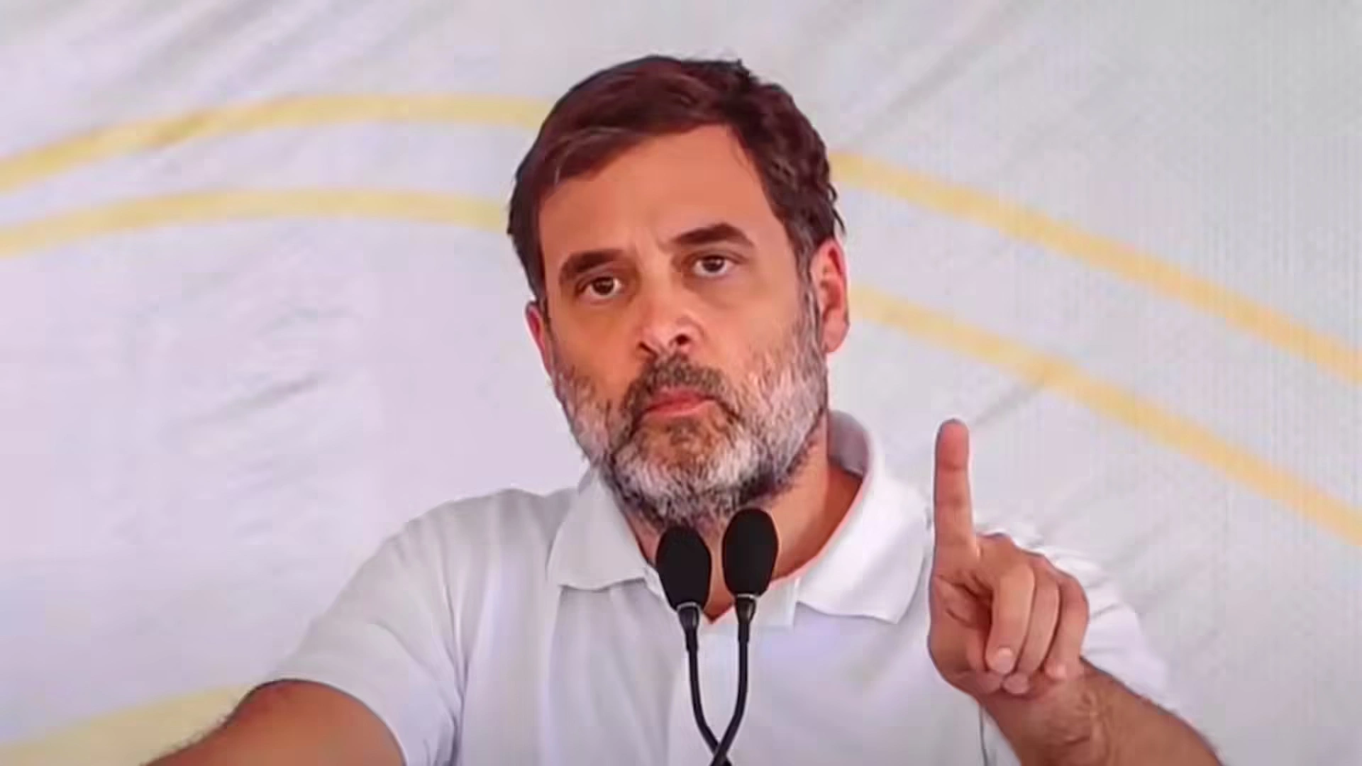 राहुल गांधी के आरोपों से चढ़ा सियासी पारा, भाजपा पर ‘वोट चोरी’ का गंभीर आरोप
