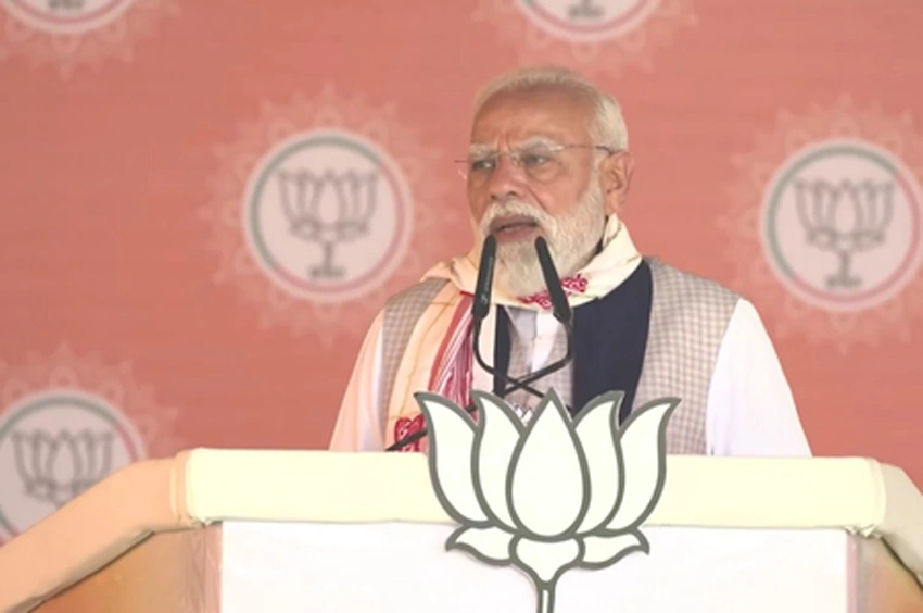 पीएम मोदी ने असम में कांग्रेस पर छोड़ा सियासी बाण, एनडीए की हैट्रिक का भी जताया भरोसा
