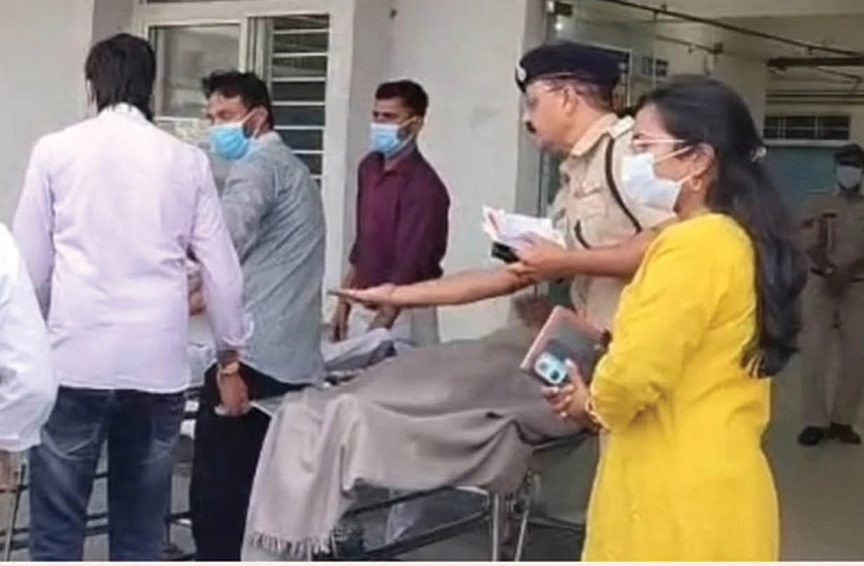 सागर में 9 की मौत, 35 अस्पताल में भर्ती, छह शराब दुकानें सील, संदिग्ध शराब के नमूने लिए गए