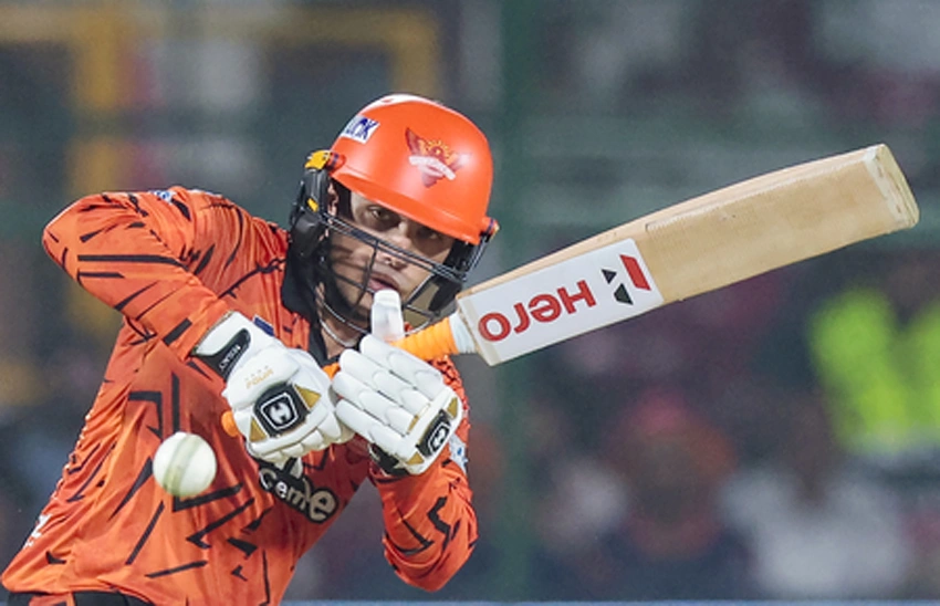 ऑरेंज और पर्पल कैप की रेस में मची जबरदस्त टक्कर, युवा सितारों ने बढ़ाया रोमांच