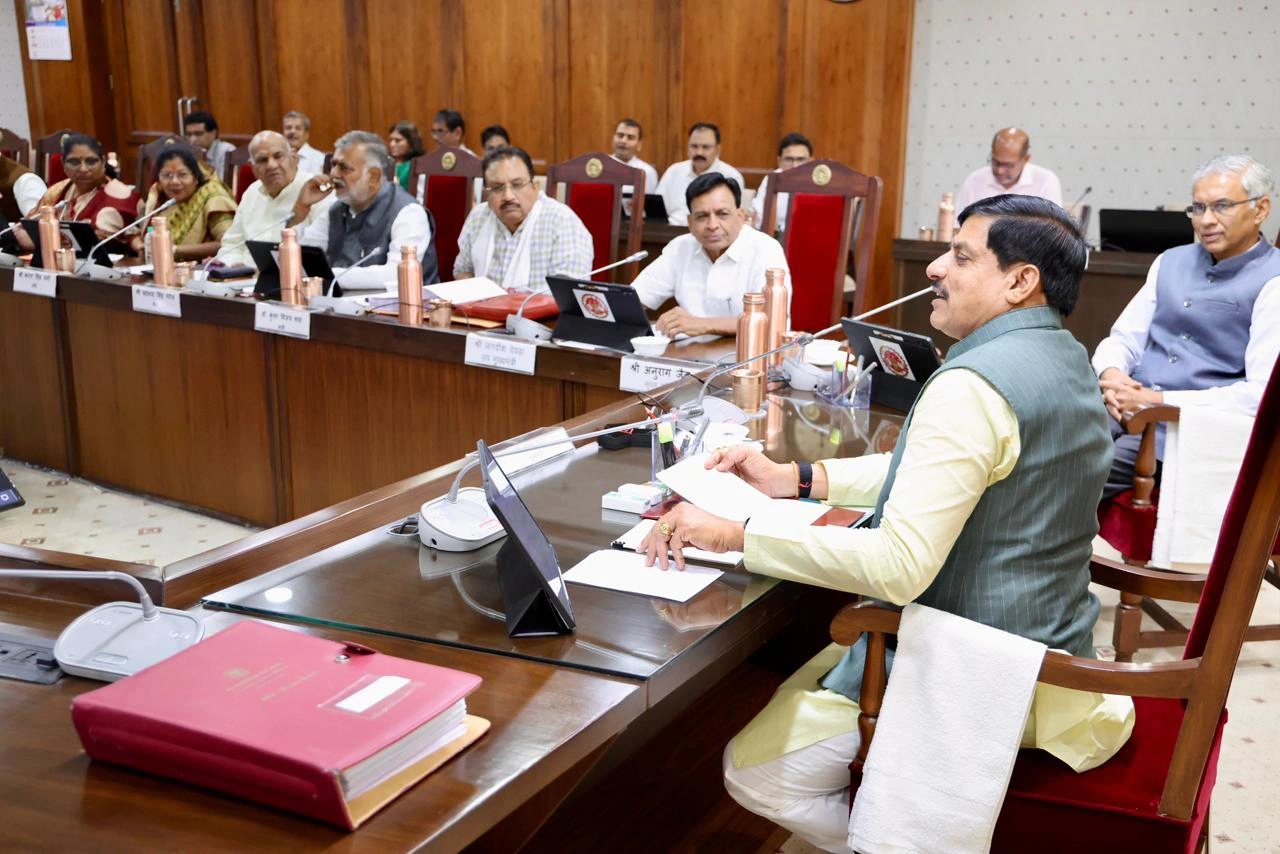 हर जिले में आईटी हब, जानें मोहन कैबिनेट के बड़े फैसलों के बारे में
