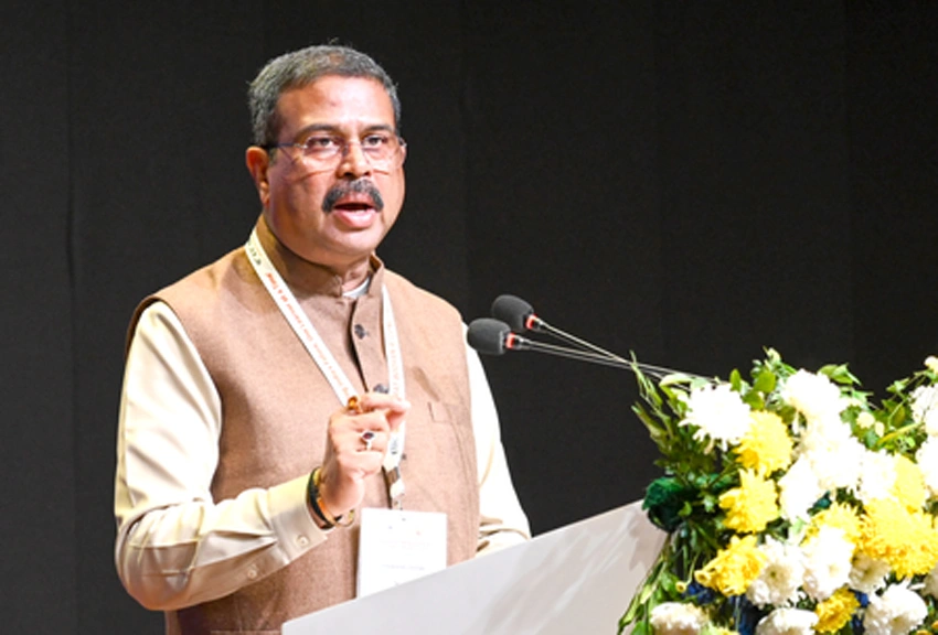प्रधान का जोरदार वार, झारखंड में छात्रों पर कार्रवाई को लेकर कांग्रेस पर साधा निशाना