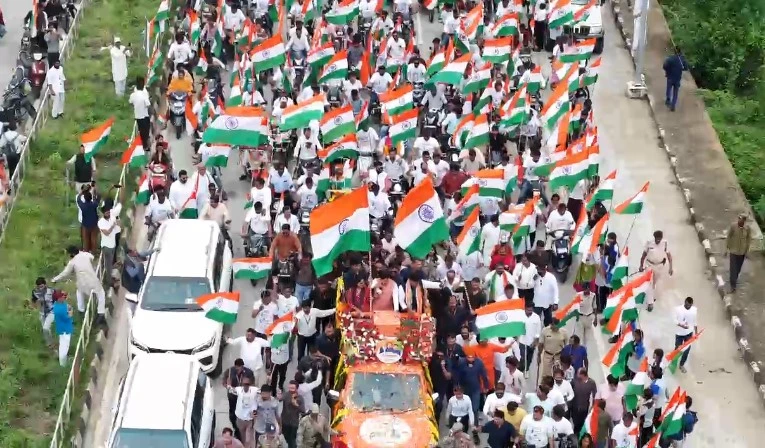 तिरंगे की शान बढ़ाने सड़कों पर आया भोपाल, सीएम मोहन ने दुश्मनों को दी चेतावनी